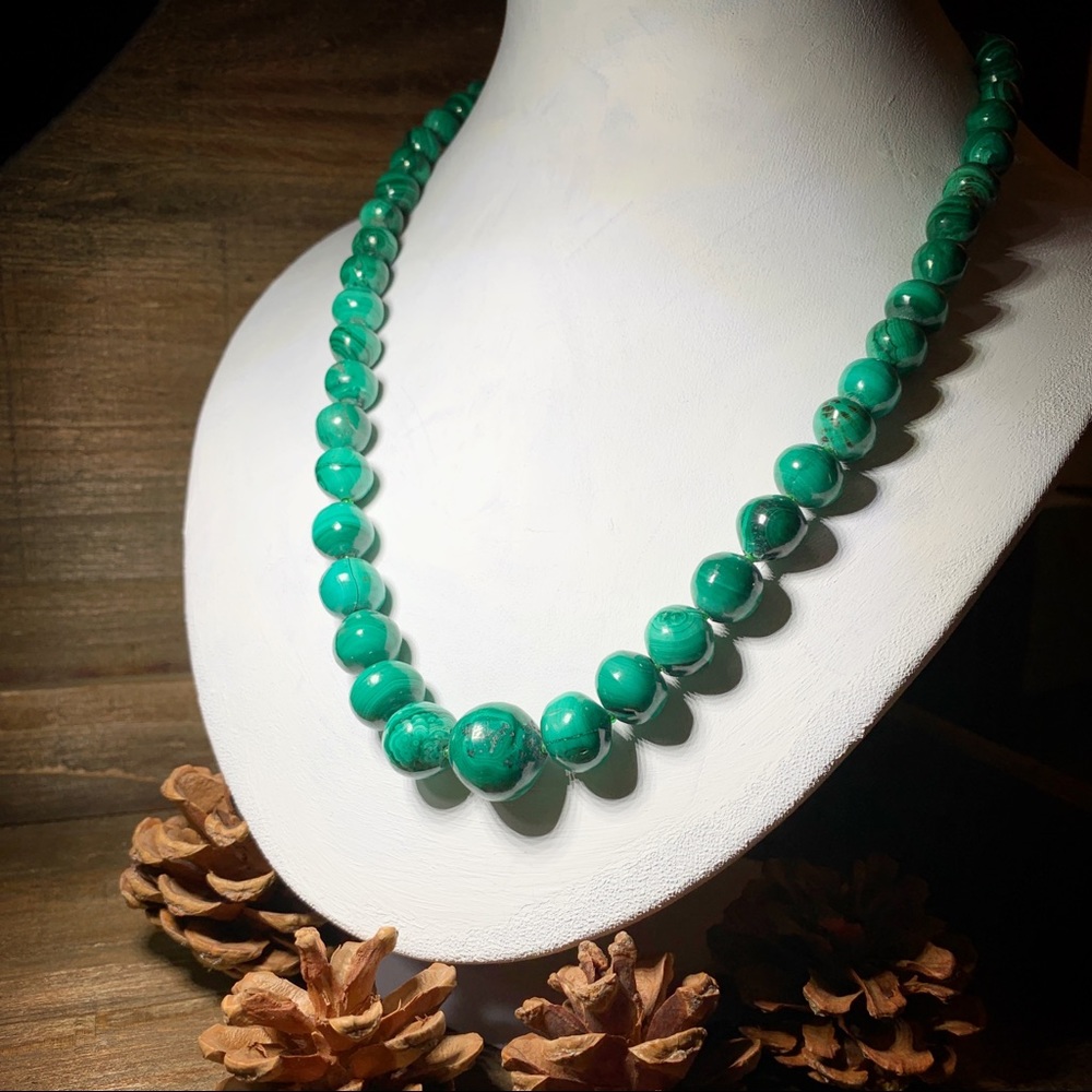 Jade Malachite Bead Necklace